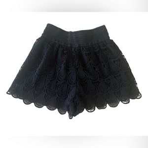 Bongo Romantic Feminine Crochet Lace Scalloped Hem Shorts